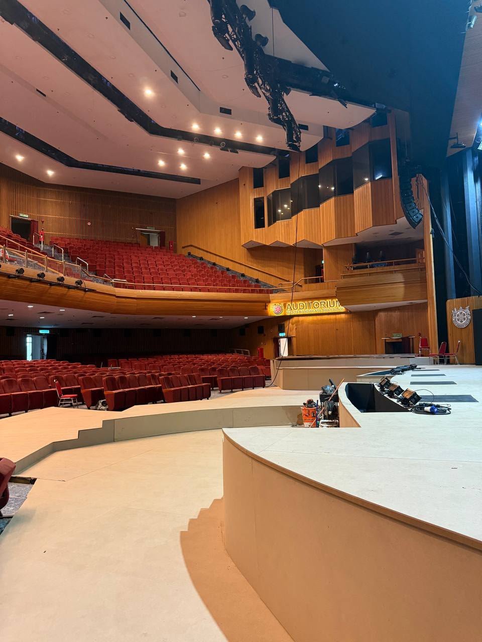 Project Astro Big Stage image 2